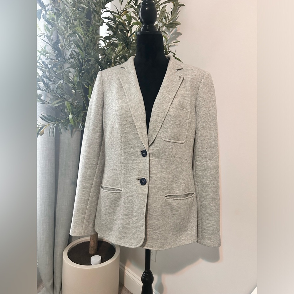 Tommy Hilfiger Women’s Gray Sport Coat One Button Blazer size 14